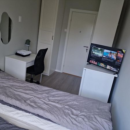Privat Room In Shared 3 Rooms Apartment Manglerud Oslo Eksteriør billede